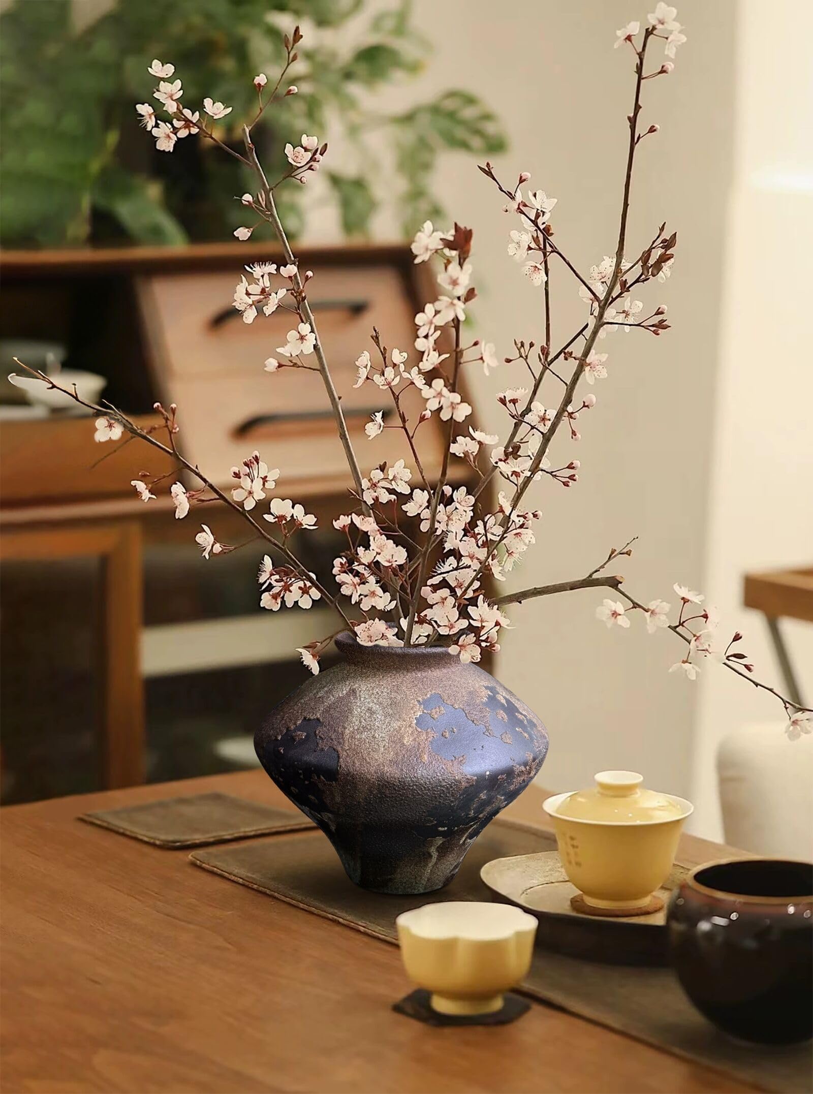 GeLive Brown Ceramic Rustic Vase Jingdezhen Handmade Vintage Pottery Flower Jar for Fresh and Dried Plants Table Centerpiece Wabi Sabi Vase Home Farmhouse Decor