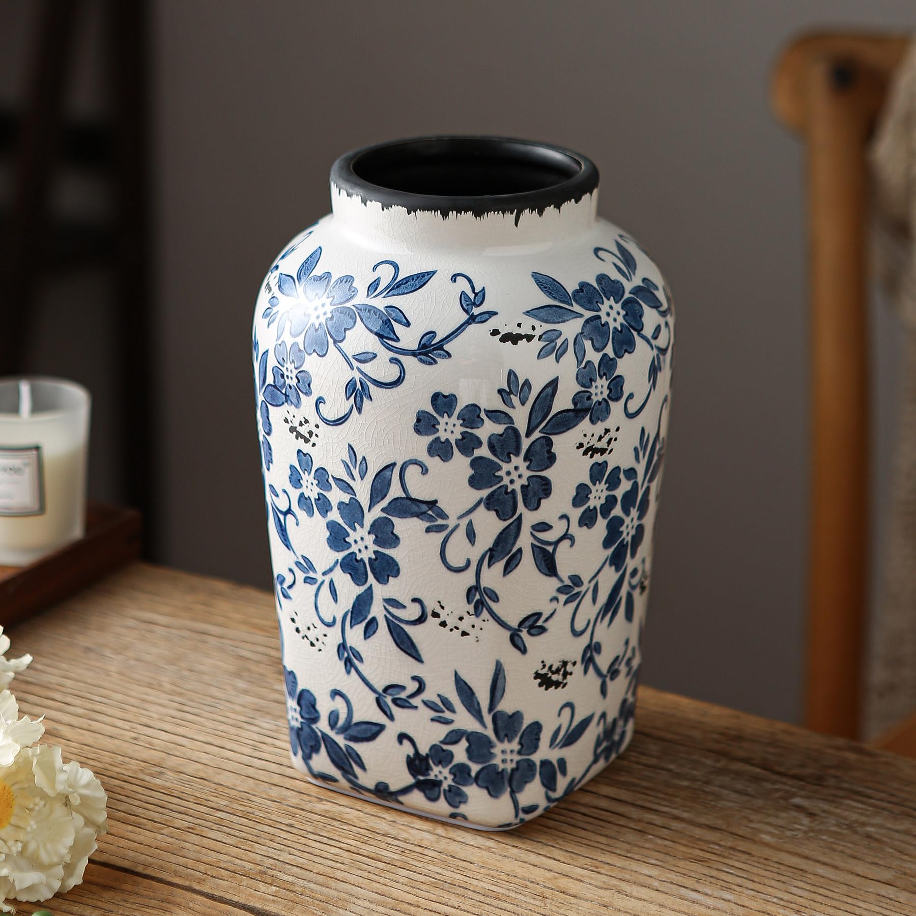 SURE YUESI Blue and White Chinoiserie Vase, Handmade Vintage Floral Ceramic Vase, Round Blue Vase for Flowers, Rustic Table Centerpiece, Blue Vases Home Decor for Living Room, Office, Kitchen 8.4 in